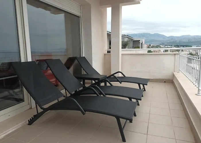 Maia\'S Beach Apartment